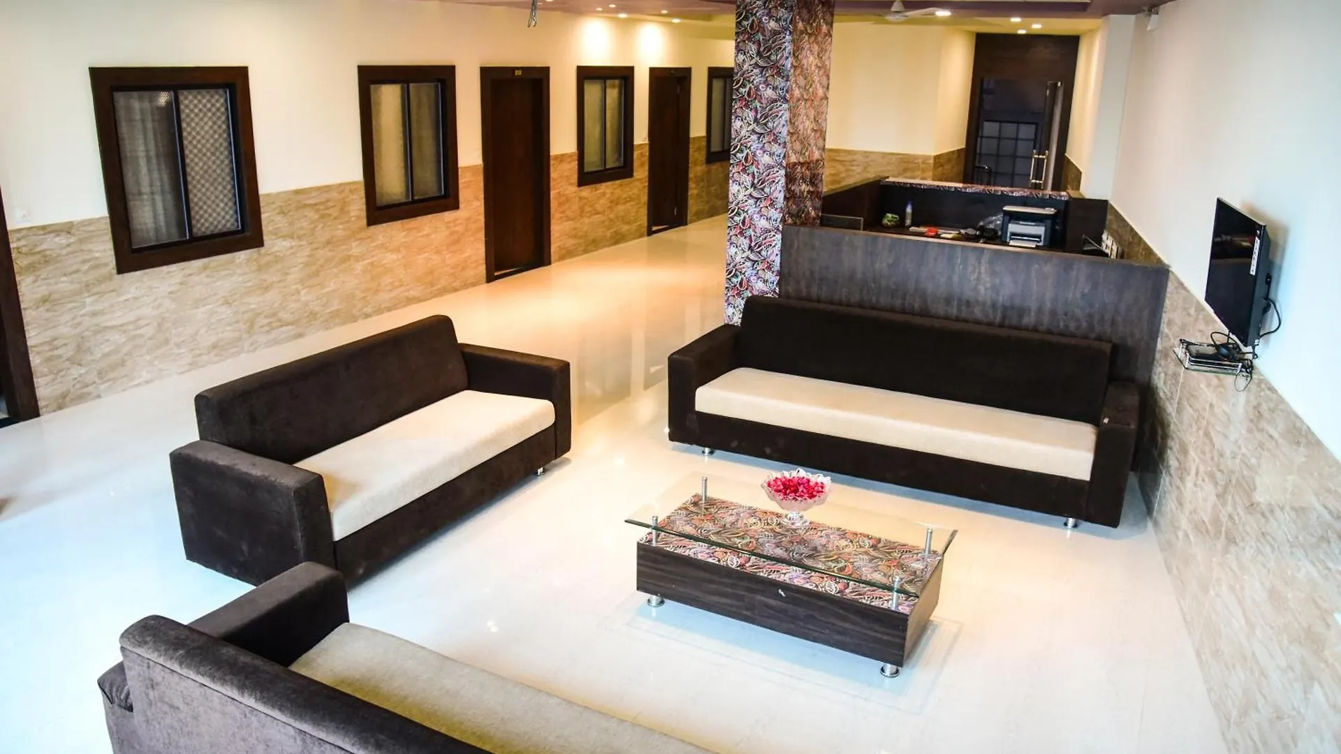 Hotel Global Inn 우다이푸르